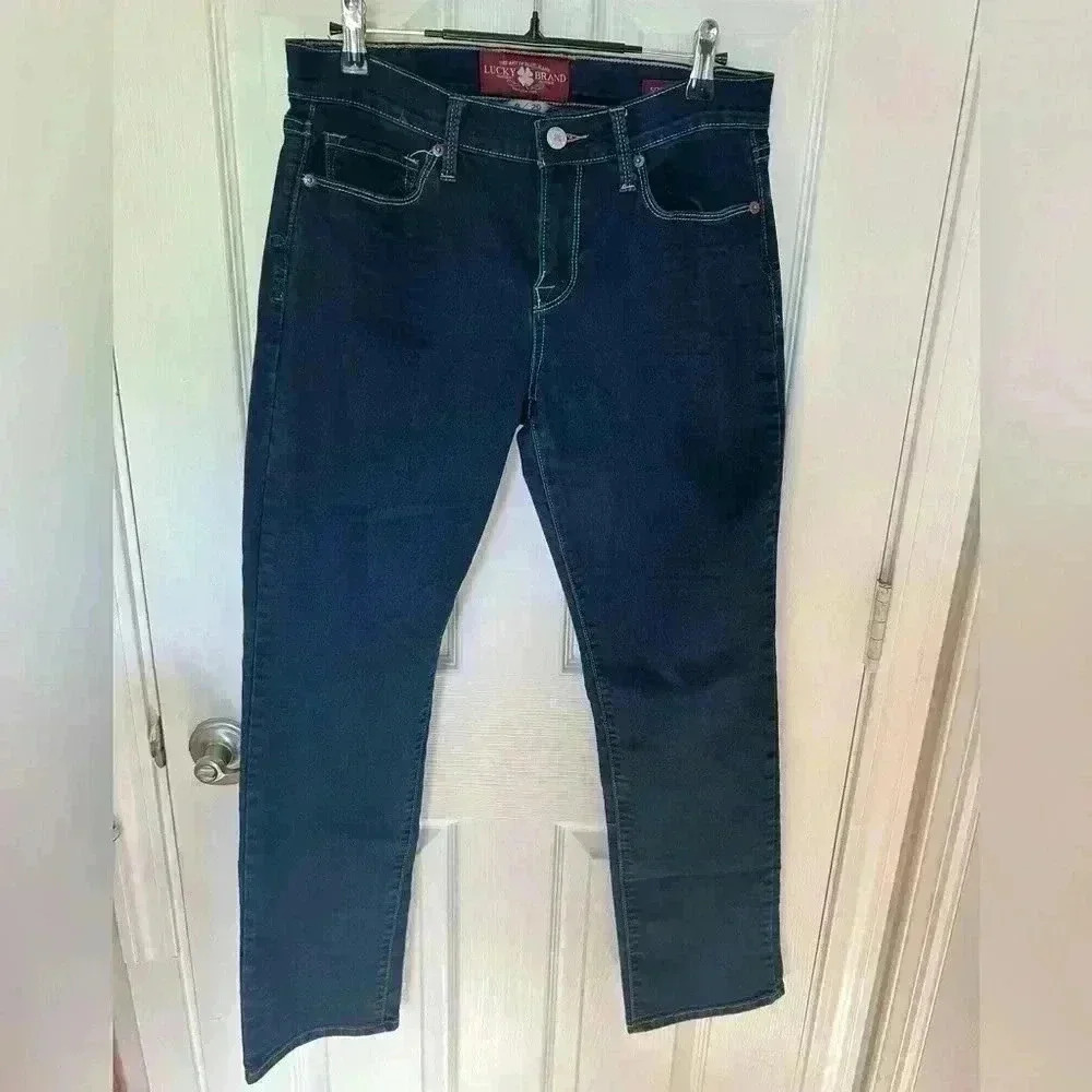 Lucky Brand Sofia Straight size 8/29 ankle dark wash jeans.